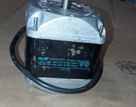 2 x Ebmpapst motor M4Q045-EF01-01
