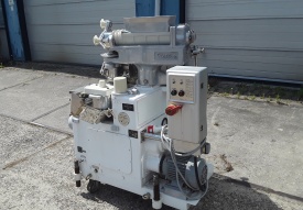 Encrusting machine Rheon FN208 