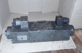 2 x Orsta hydrauliek wegventiel 10-042 22-0 