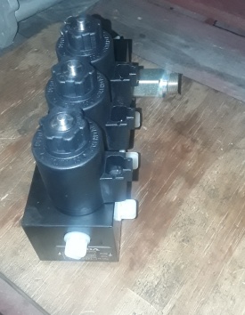 Hydraulisch ventielenblok ZSCR-T02-A11P-MD14G-06 
