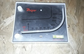 Dwyer verticale manometer Mark II