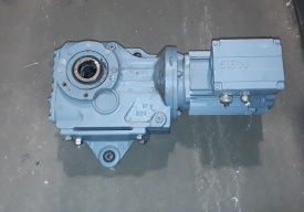 Servomotor SEW met reductor KA47/T DY71S/TH 
