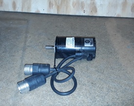 Servomotor Omron SGMAH-01AAA61D-0Y 