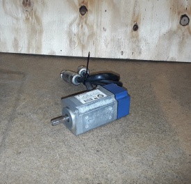 Servomotor Omron SJME-01AMC41-0Y 