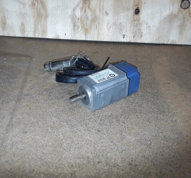 Servomotor Omron SJME-01AMC41-0Y 