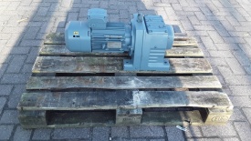 Reductor SEW 4 kw, 30 rpm 