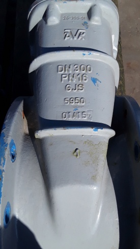 2 x Schuifafsluiter AVK DN300 PN16 