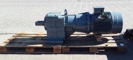 Reductor Bauer 45 kw, 82 rpm 