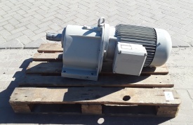 Reductor Bauer 15 kw, 93 rpm 