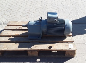 Reductor Bauer 5.5 kw, 119 rpm 