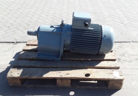 Reductor Bauer 18.5 kw, 178 rpm 