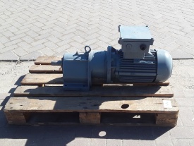 Reductor Bauer 7.5 kw, 24 rpm 