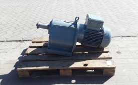 Reductor Bauer 7.5 kw, 28 rpm 