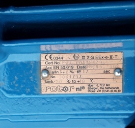 4 x Elektromotor 2.900 rpm 