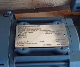 Reductor SEW 0.37 kw, 53 rpm 