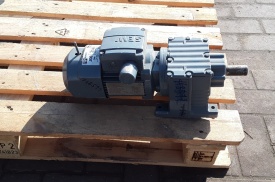 Reductor SEW 0.18 kw, 22 rpm 
