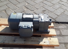 Reductor SEW 0.37 kw, 60 rpm 
