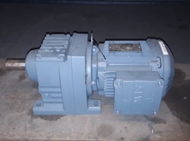 Reductor SEW 0.75 kw, 73 rpm 