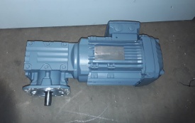 Reductor SEW 0.75 kw, 100 rpm 