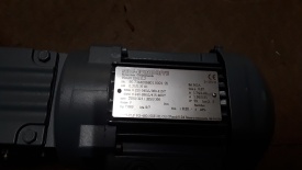 Reductor SEW 0.37 kw, 323 rpm 