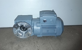 Reductor SEW 0.37 kw, 323 rpm 