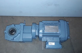 Reductor SEW 0.55 kw, 168 rpm 