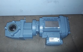 Reductor SEW 0.55 kw, 123 rpm 