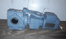 Reductor SEW 0.12 kw, 2.4 rpm 