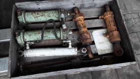 Diversen hydrauliek cilinders 