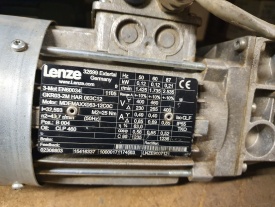 Reductor Lenze 0.12 kw, 43.7 rpm 