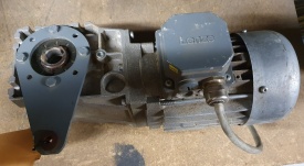 2 x Reductor Lenze 0.18 kw, 90.3 rpm 