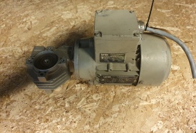 11 x Reductor Lenze 0.12 kw, 94 rpm  