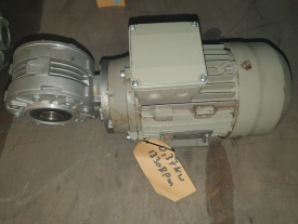 Reductor 0.37 kw, 87 rpm 