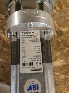 5 x Servomotor Schneider BDM7442HAA00 