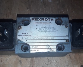 3x Rexroth hydrauliek ventiel 4WE6W51AG24N9K4-086 