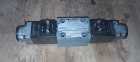 19 x Rexroth hydrauliek ventiel 4WE6D51/OFAG24N9K4