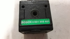 2 x Bosch 0821302401 
