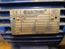 2 x Elektromotor 0.55 kw, 2.760 rpm 