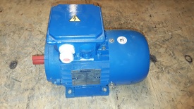 2 x Elektromotor 0.75 kw, 2.830 rpm 