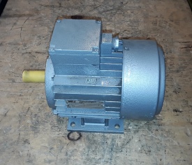 4 x Elektromotor MEZ 0.75 kw, 940 rpm 