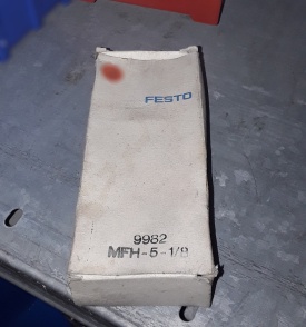 19 x Festo 5/2 magneetventiel MFH-5-1/8