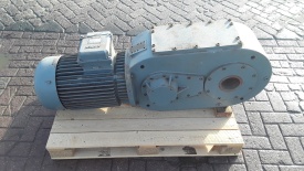 Reductor Bauer 22 kw, 46 rpm 