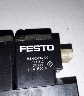 2 x Festo vacuümgenerator VAD-ME-I-1/4-SA 