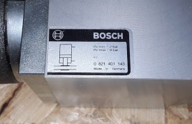 2 x Bosch pneumatiek ventiel 0 821 401 143 