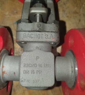 16 x Klepafsluiter PN10/16 DN15