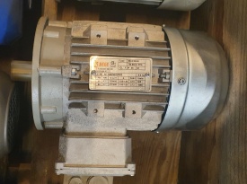 4 x Elektromotor Bege 0.55 kw, 900 rpm 