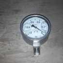 2 x Manometer Wika G1/2B 