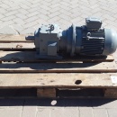 Reductor WEG 5.5 kw, 695 rpm 