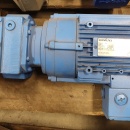 Reductor Siemens 1.5 kw, 66.5 rpm 